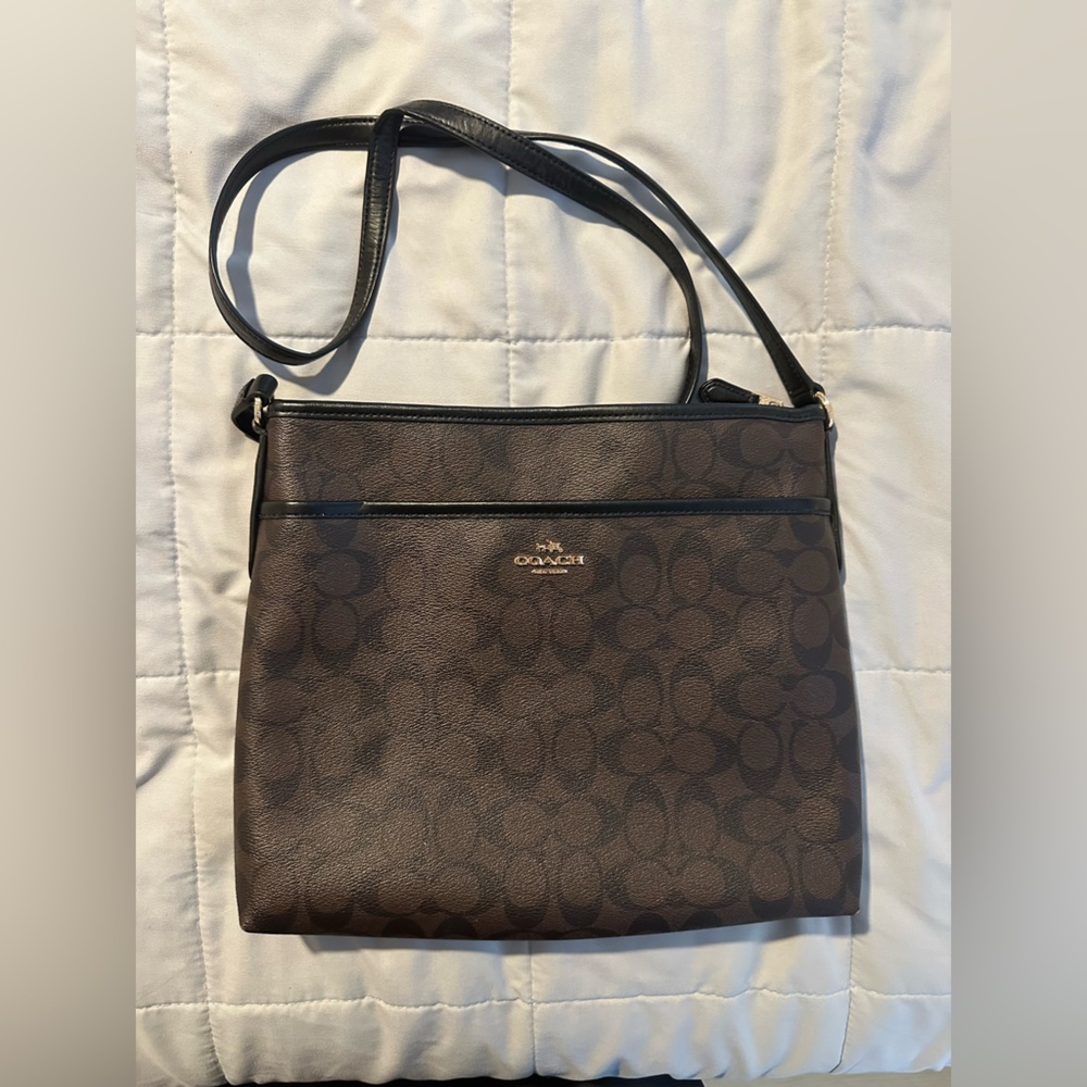 Coach Signature File Handbag Crossbody Bag